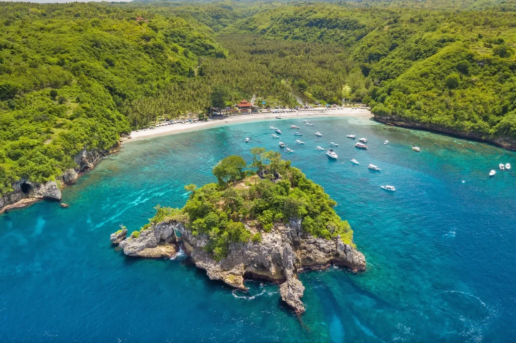 crystal bay nusa penida